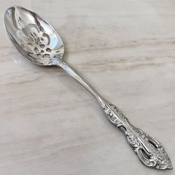 ONEIDA Michelangelo Pierced Serving Spoon 8 3/8” Stainless Heirloom Floral USA
