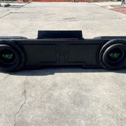 Gladiator Under Seat Subwoofer And amplifier