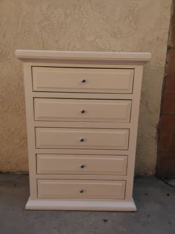 FIVE DRAWERS SOLID WOOD DRESSER