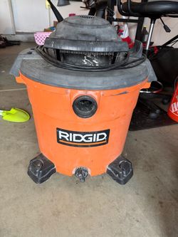 RIDGID Wet/Dry Shop Vacuum