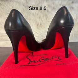 New/Authentic Christian Louboutin Patent Leather Pumps | Women’s Size 8.5