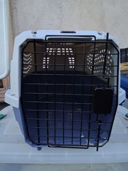 Like new pet carrier $30 south la 90043