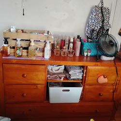 Dresser ( only)