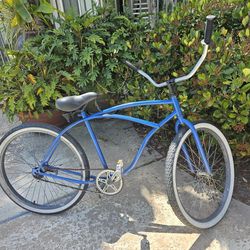 OLD SCHOOL BIKE CRUISER 26" GREAT CONDITION READY TO RIDE