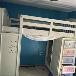 Bunk Bed 