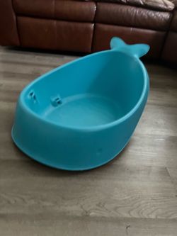 Baby bathtub