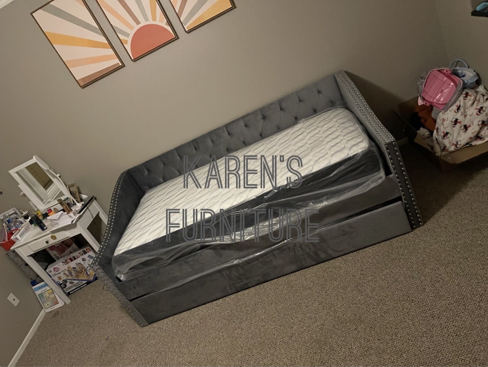 🐠NEW DAYBED WITH MATTRESSES INCLUDED 🐠