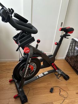 Schwinn IC4 Indoor Cycling Bike