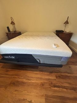 Nectar Lux queen mattress, and adjustable base