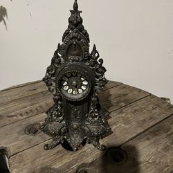 Antique Old  Heavy Clock