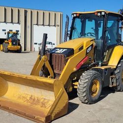 2015 Caterpillar 420F2 Backhoe