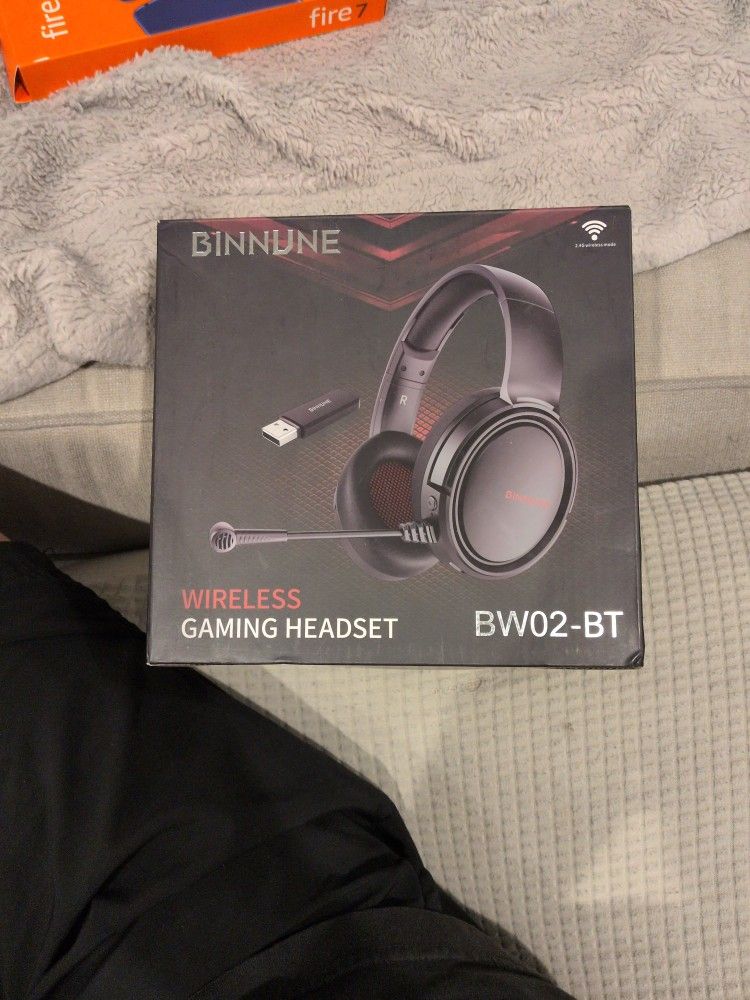 Binnune Wireless Gaming Headset