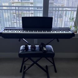 Yamaha P-105 Keyboard