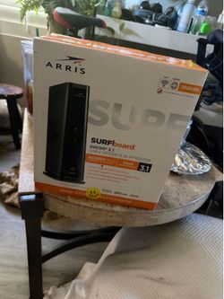Arris modem and router