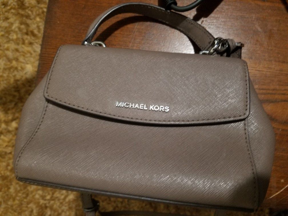Michael Kors Ava Crossbody Bag