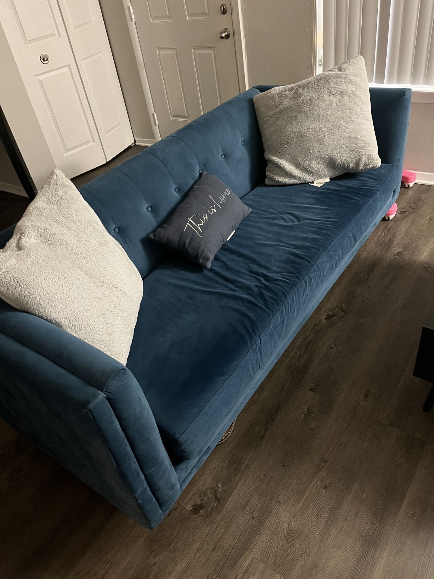 Sofa Royal blue 