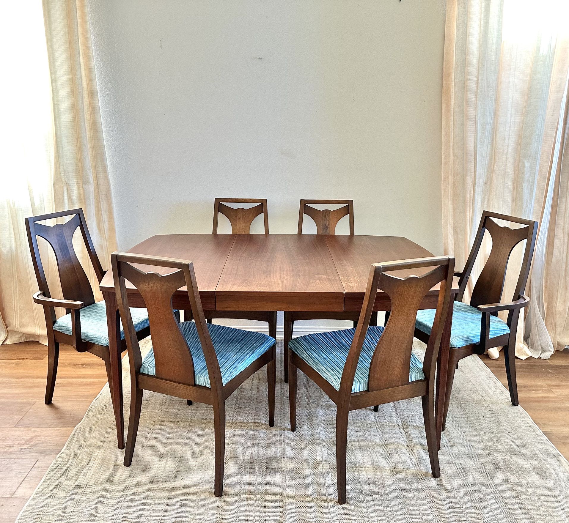 Mid Century Modern Table Chair Set