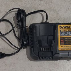 DeWalt DCB1104 Charger - New