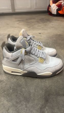 Jordan 4- Craft Photon Dust