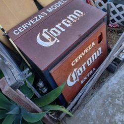 VINTAGE CORONA COOLER!! 250$