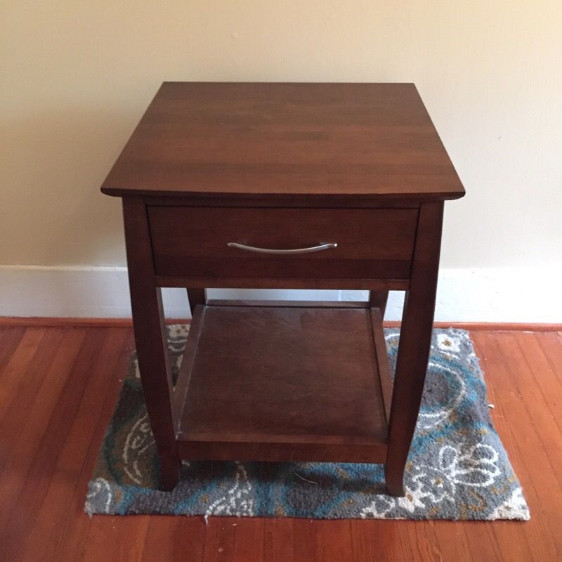Baronet Solid Wood Night Stand