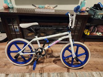 2021 GT Pro PERFORMER