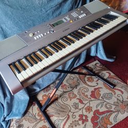 Yamaha Keyboard And Stand Works Great Model Number Ypt 300