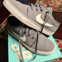 Nike Men Shoes Size 11