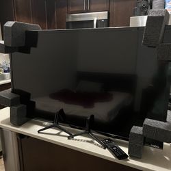 35” Vizio TV