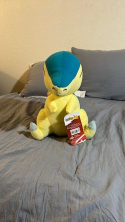 13” Cyndaquil Pokémon