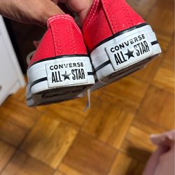 Converse sneakers size 5 men’s 7 women