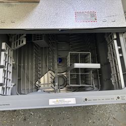  / open box  DD24S Series 11 Integrated Tall Single DishDrawer™ forDishwasher