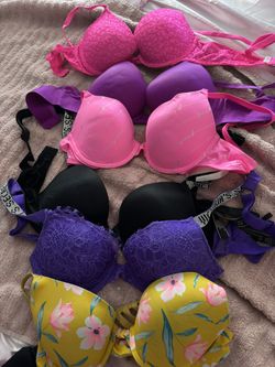 Victoria’s secret bra’s size 32/34b 
