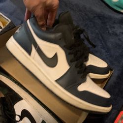 Jordan 1 Low Navy Blue