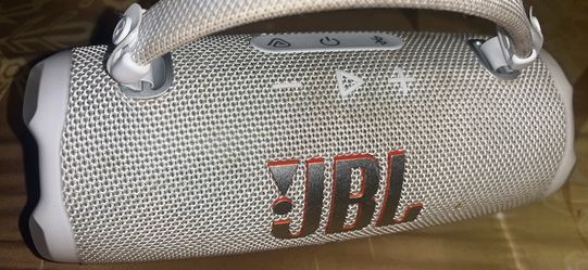 JBL Charge 6