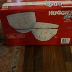 Huggies Plus