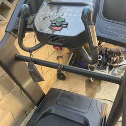 Treadmill 