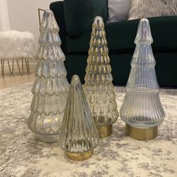 GLASS LIGHT UP TREES