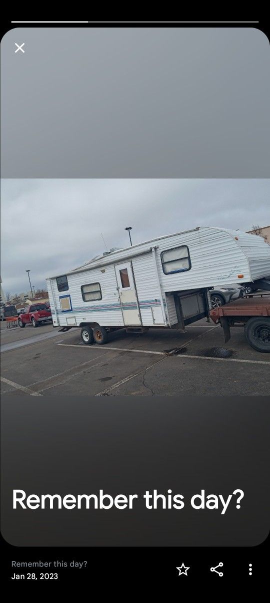 Fifth Wheel Trailer