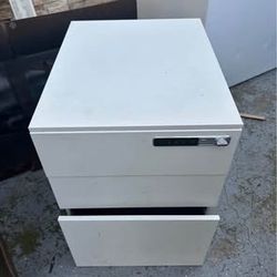 2-Drawer Metal Filing Cabinet with Lock – White