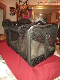 Brand New Animal Carrier Med to Small Size