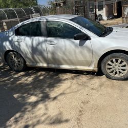 Mitsubishi gallant  2010