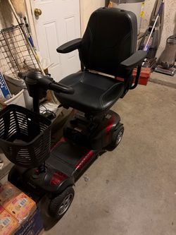 Drive Phoenix HD4 mobility scooter