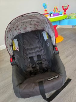 Infant carseat