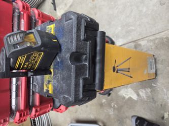 Dewalt Laser Green Line With Stand Tripod
