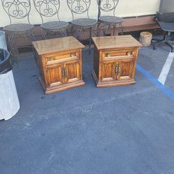 Drexel End Table Set Of Two. 24 X 17 X 24
