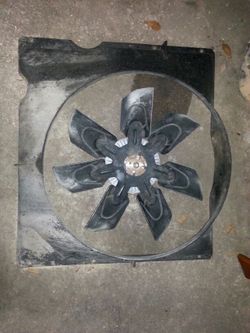 Fan and stroud for f100