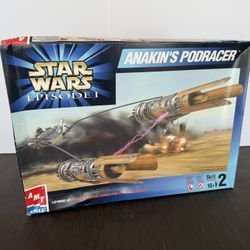 Vintage STAR WARS EPISODE I ANAKIN'S PODRACER 1:32 MODEL KIT DAMAGED BOX