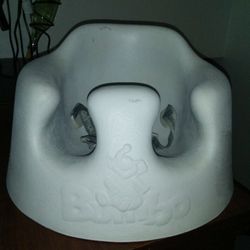 Bumbo Infant Seat W/Restraint Straps!