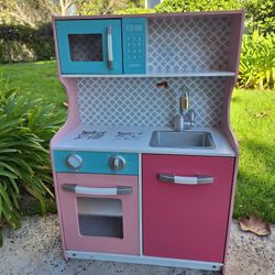 Kids Play Kitchen